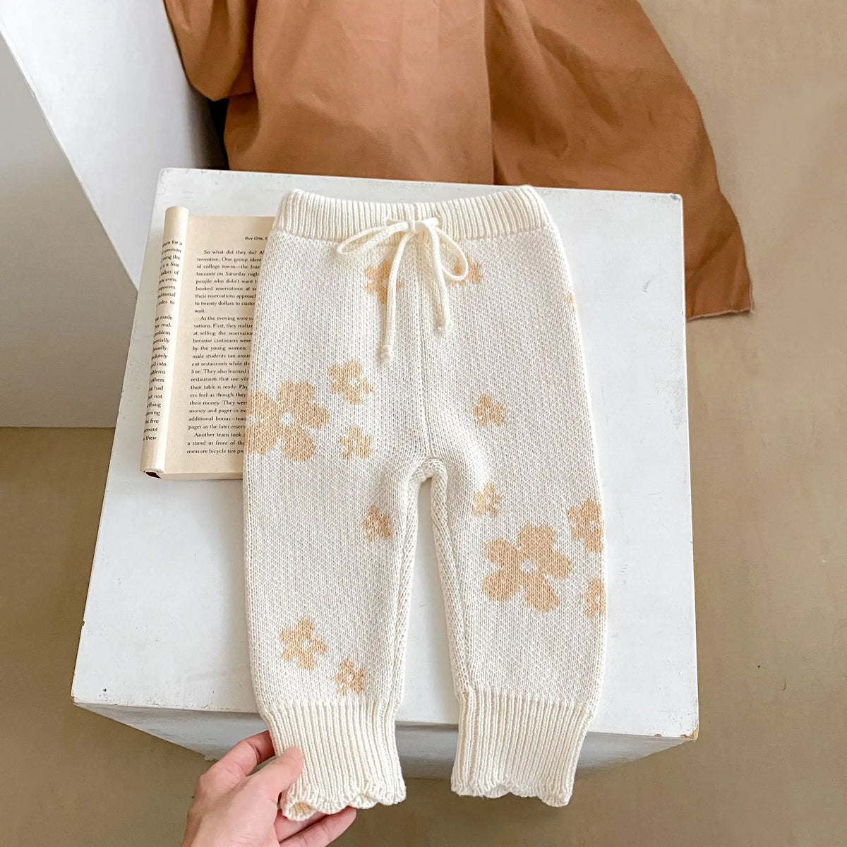 Floral Jacquard Knit Baby Set – 4PCS Autumn & Winter Outfit with Coat, Pants, Hat & Socks (1–3 Years)