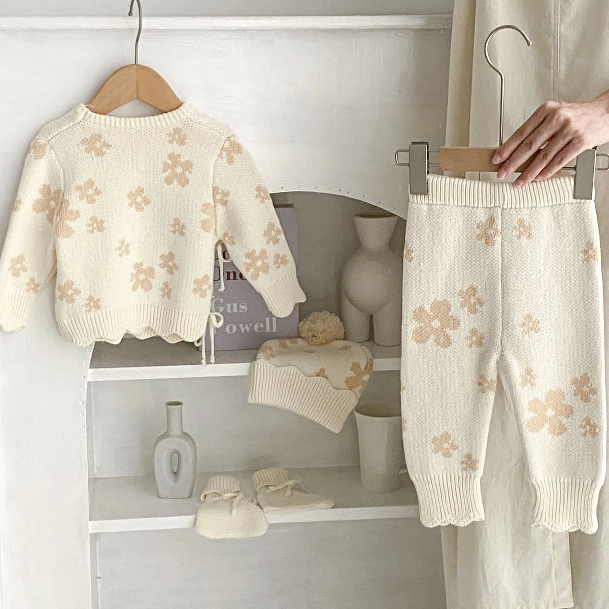 Floral Jacquard Knit Baby Set – 4PCS Autumn & Winter Outfit with Coat, Pants, Hat & Socks (1–3 Years)
