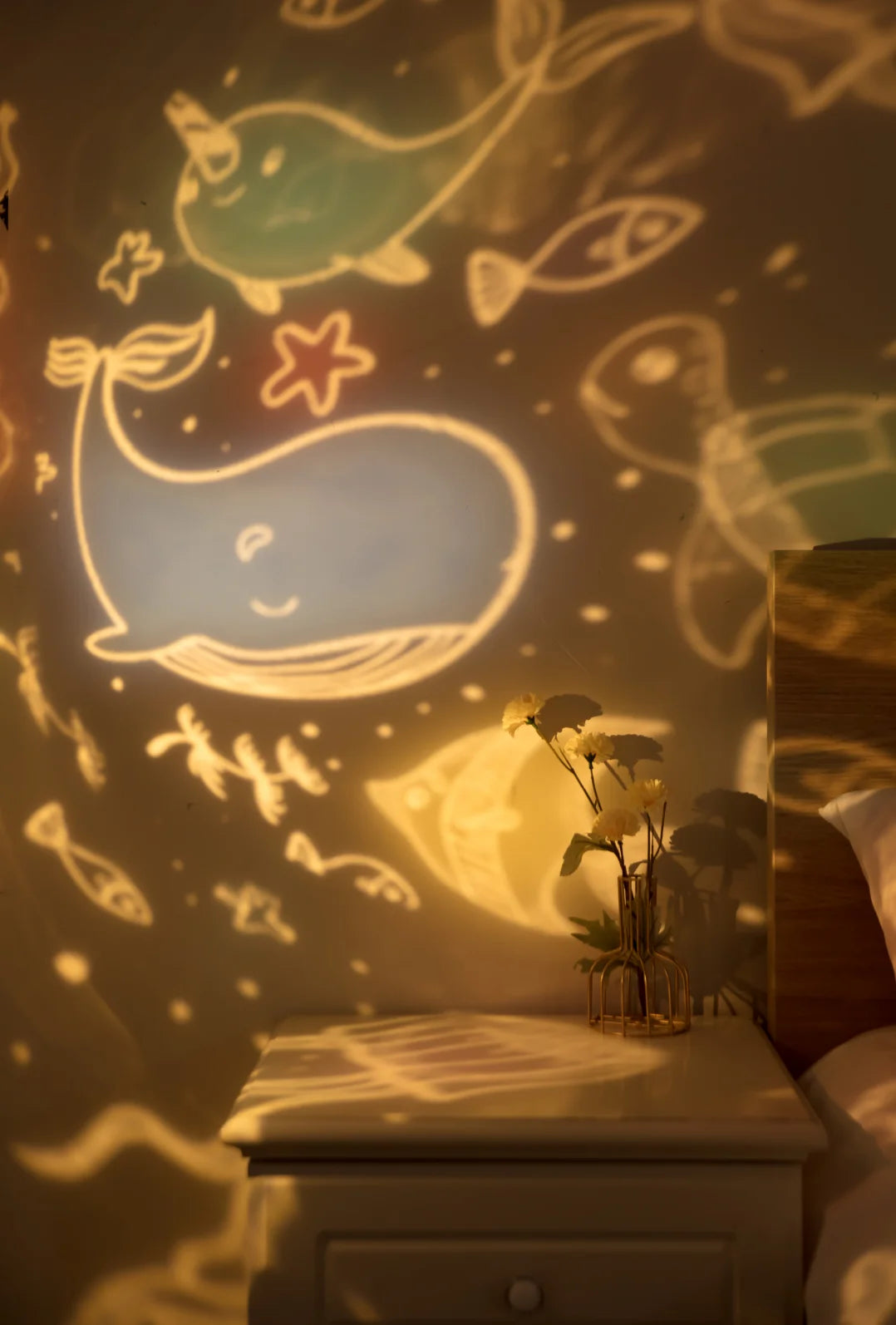 Car-Shaped Night Light USB Rechargeable Table Lamp with 3 Colour Modes for Bedroom or Desk