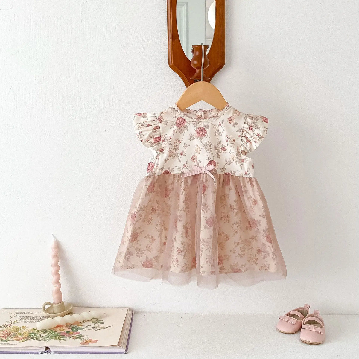 Floral Muslin Baby Girl Summer Set – 2PCS T-Shirt & Shorts Outfit with Bow Detail (0–12 Months)