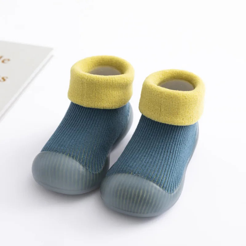 Baby Autumn Winter Fleece Thickened Soft Soled Non Slip Casual Shoes Boys Girls Pure Cotton Socks Shoes Kids Simple Casual Shoes